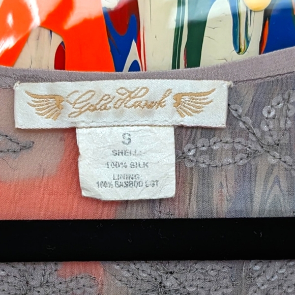 GOLD HAWK 100% SILK +with bamboo trim sleeves and SEQUIN embroidery.  Size Small - Picture 2 of 4